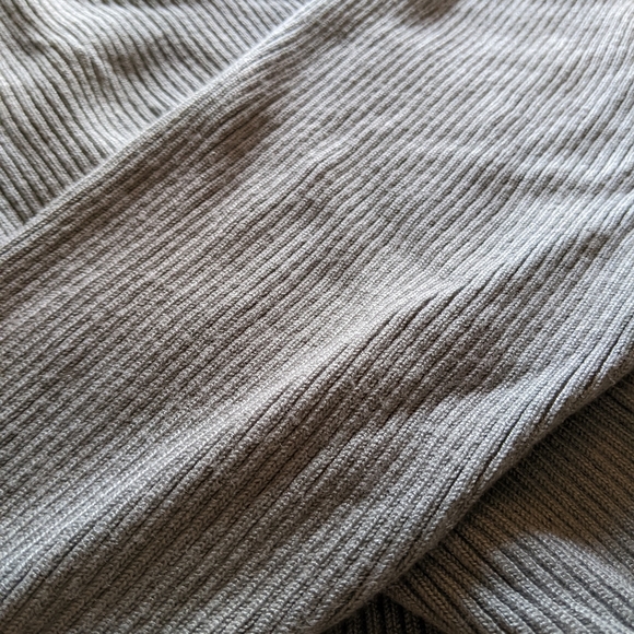 Abercrombie & Fitch Square Neck Puff Sleeve Sweater - Picture 2 of 3